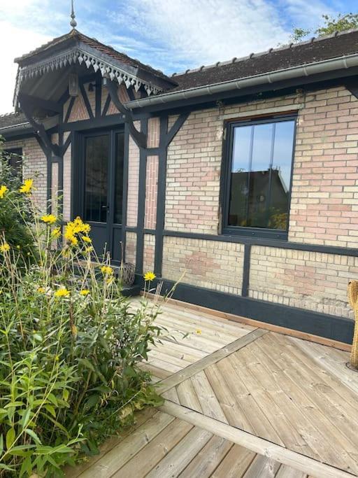 Les Cottages De Carine Saint-Marcel  Exteriör bild