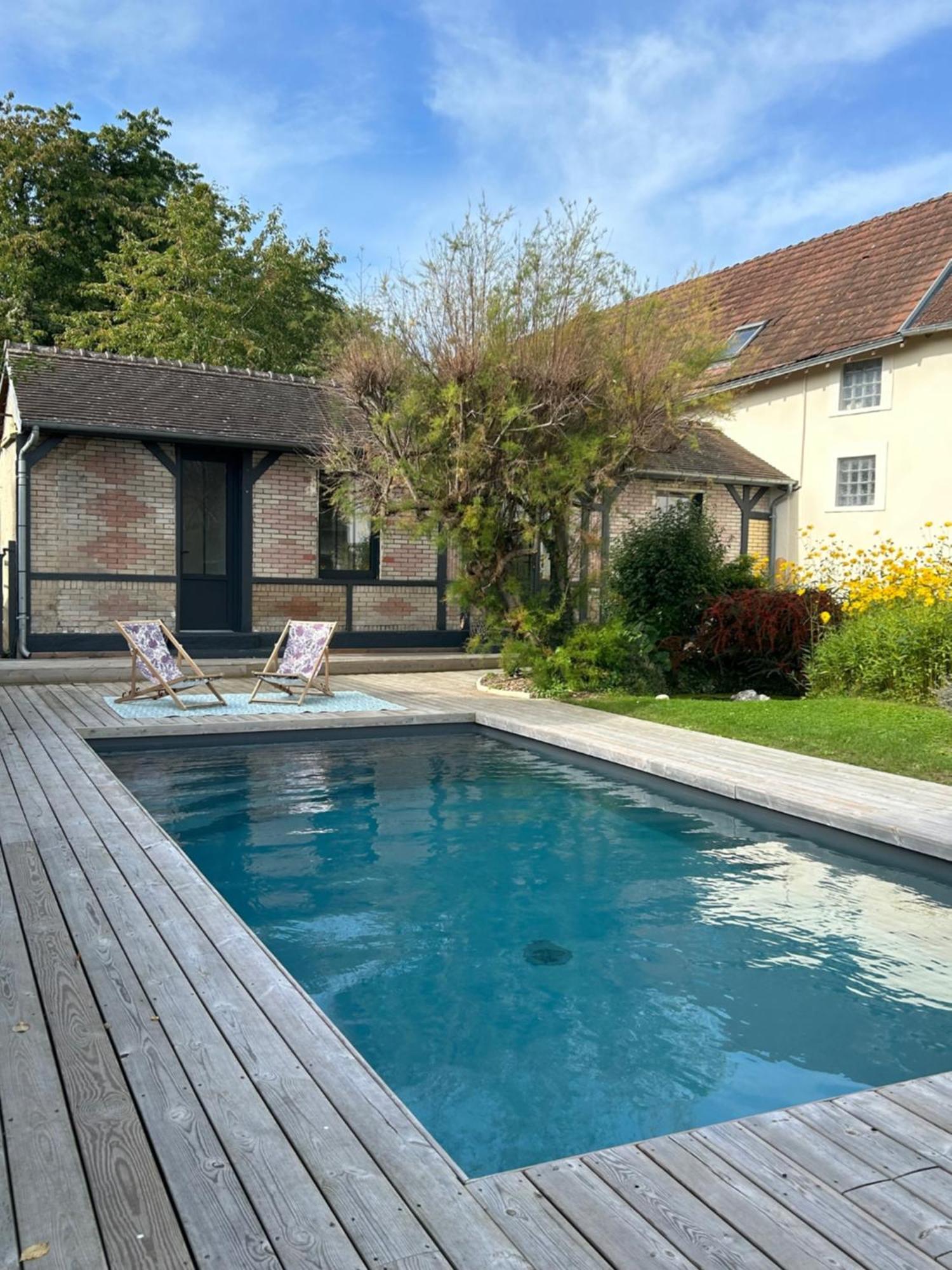 Les Cottages De Carine Saint-Marcel  Exteriör bild